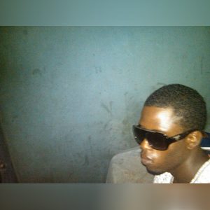 aligbe, online dating profile photo