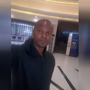 raphaelokocha, online dating profile photo