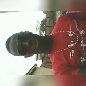 emezy1, online dating profile photo