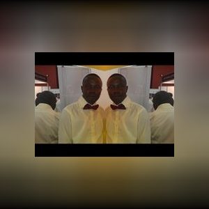 oyeboade, online dating profile photo
