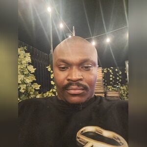 emekaa, online dating profile photo