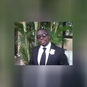 ugofishe, online dating profile photo