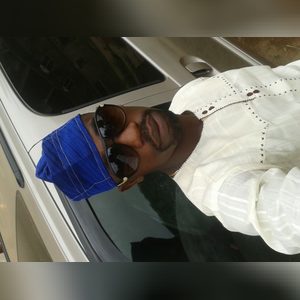 diffguy, online dating profile photo