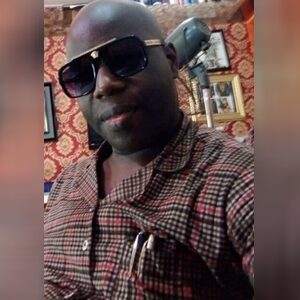 emmanuellincoln, online dating profile photo